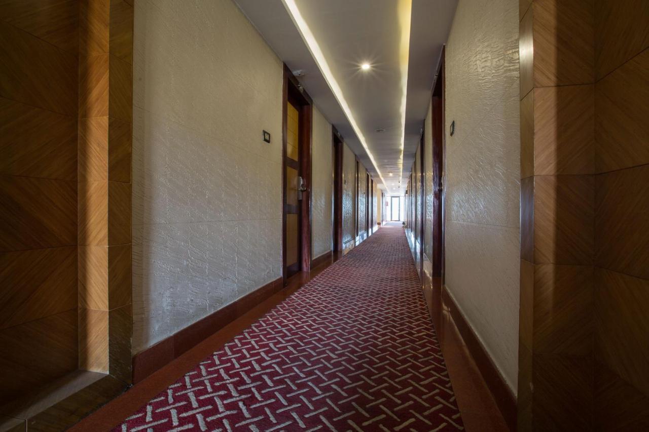 ホテル The Castello Residency コインバトール エクステリア 写真